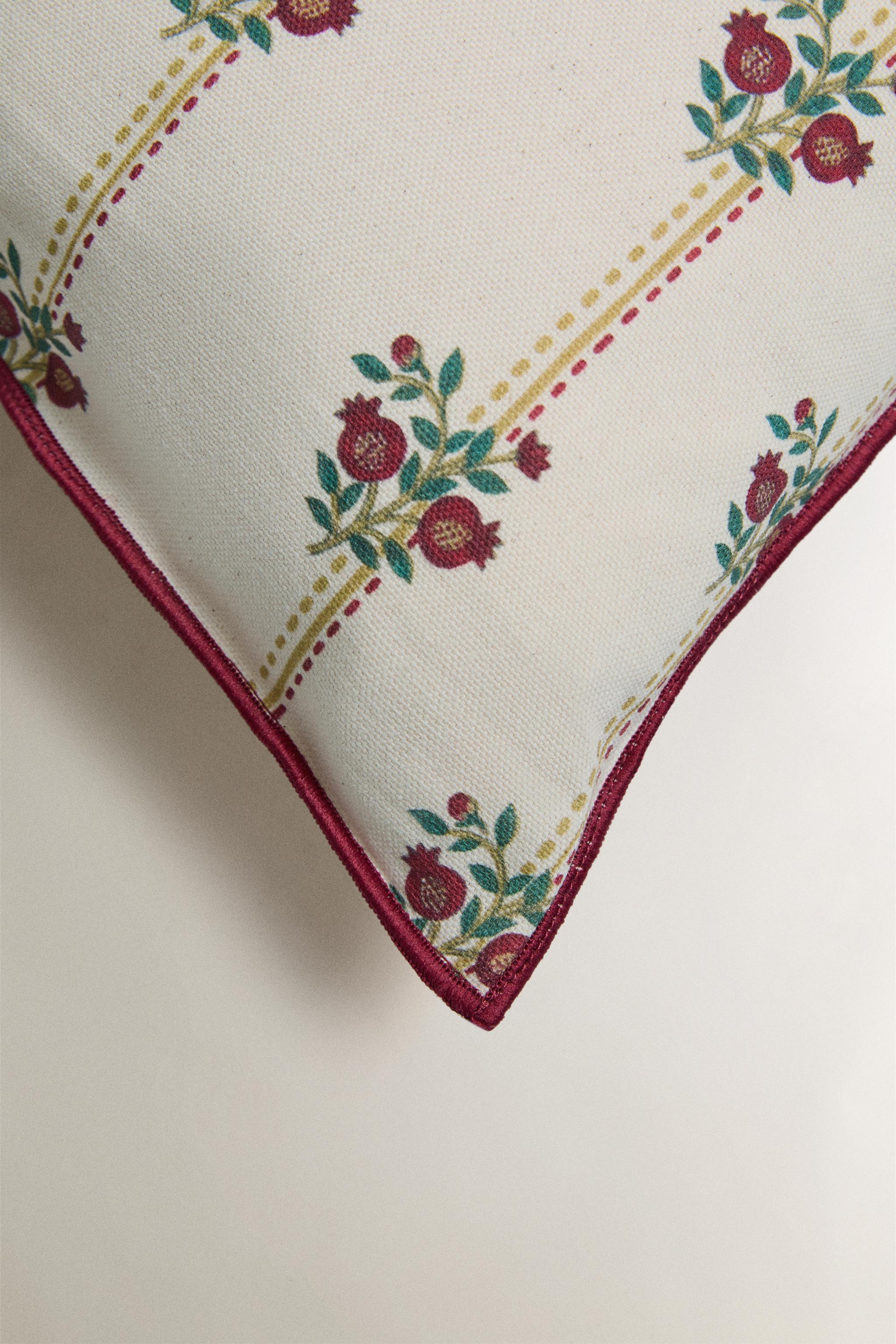 STRIPED AND FLORAL THROW PILLOW COVER